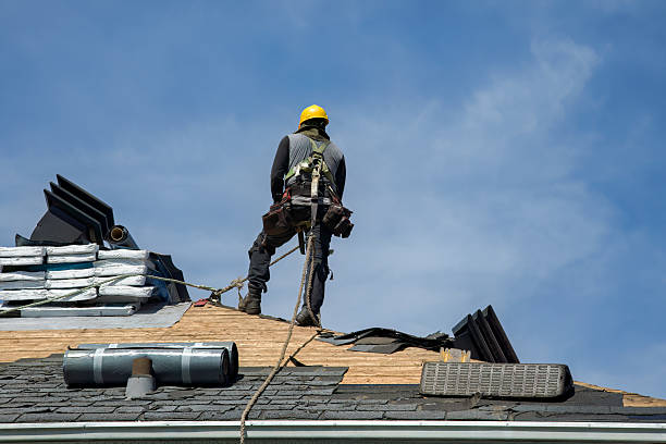 Professional Roofing technician working in Hallsboro, NC